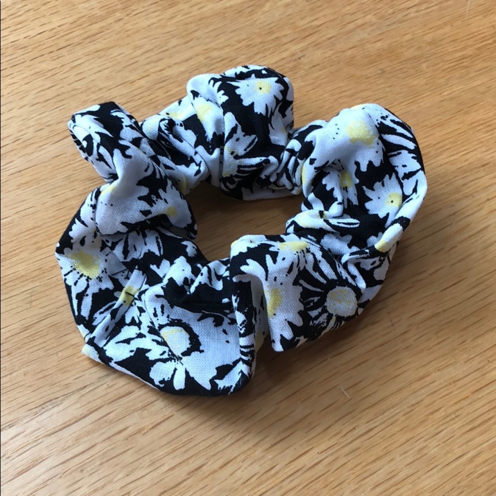 Floral scrunchie